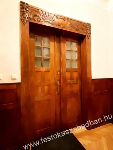 Siegfriedstrasse 5. ajtó